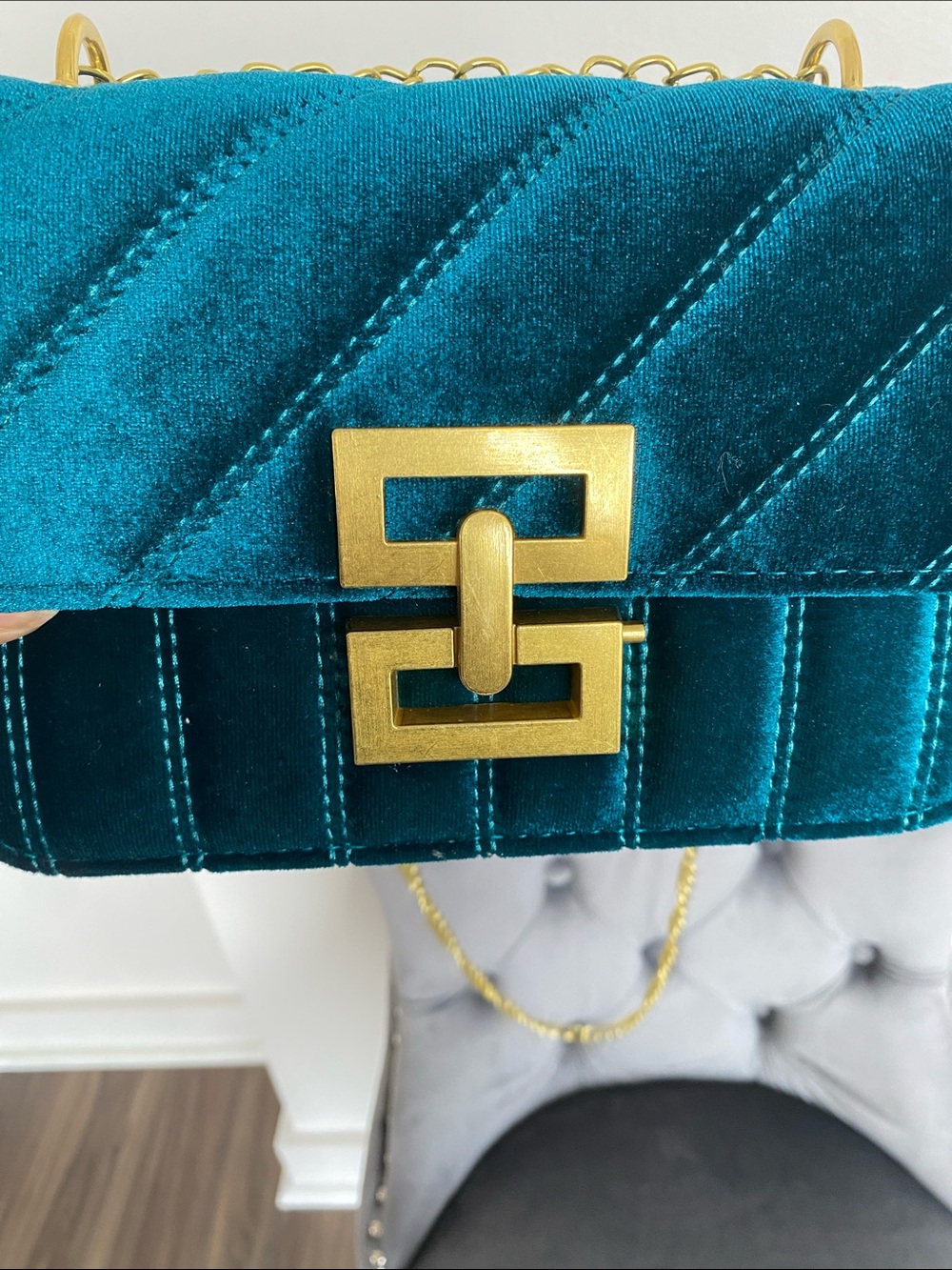 NWOT Teal Velvet Chain Crossbody Bag with Gold Hardware - Picture 8 of 10
